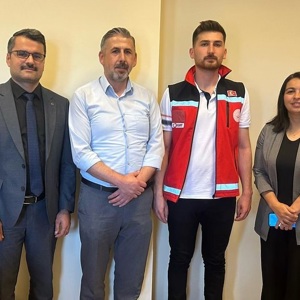 15 Temmuz Öncesi Aziz Şehitlerimizin Aileleri ve Kahraman Gazilerimiz Ziyaret Edildi - fotoğraf 1