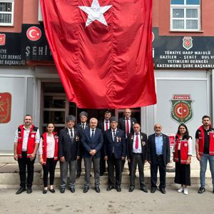  15 Temmuz Demokrasi ve Milli Birlik Gününde Türkiye Harp Malulü Gaziler, Şehit, Dul ve Yetimler Derneği Ziyaret Edildi - fotoğraf 4