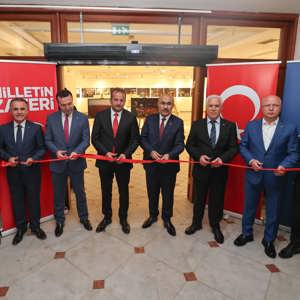 "Demokrasiye Sahip Çıkan Milletin Zaferi" Fotoğraf Sergisi - fotoğraf 2