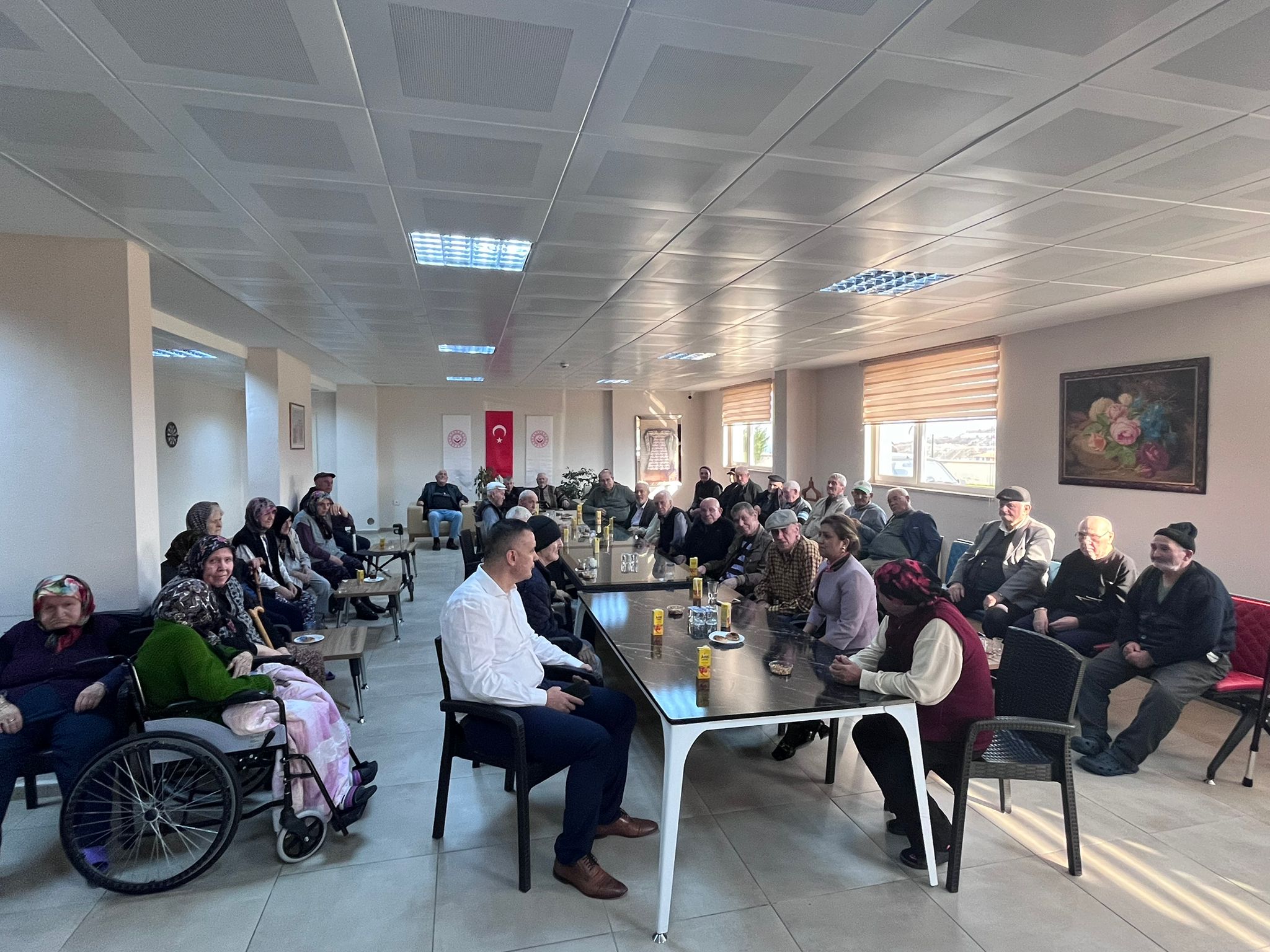 Karesi Huzurevi Yaşlı Bakım ve Rehabilitasyon Merkezi Müdürlüğümüzdeki Büyüklerimizle Etkinlik