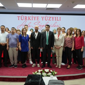 Erhan KEKLİK’in Katılımlarıyla Türkiye Yüzyılı Aile Söyleşileri Programı Düzenlendi - fotoğraf 3