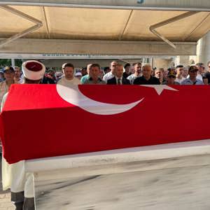  Kıbrıs Gazisi Halil İŞCAN Son Yolculuğuna Uğurlandı - fotoğraf 5
