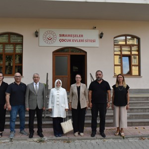 Çocuk Hizmetleri Genel Müdürümüz Sayın Ayşegül YILDIRIM KARA Kuruluşlarımıza Ziyaret Gerçekleştirdi - fotoğraf 1