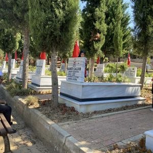 Şehitlerimiz Şehadet Sene-i Devriyelerinde Kabirleri Başında Dualarla Anıldı - fotoğraf 6