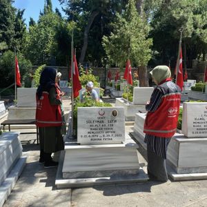 Şehitlerimiz Şehadet Sene-i Devriyelerinde Kabirleri Başında Dualarla Anıldı - fotoğraf 10
