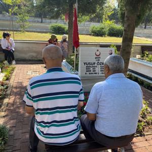 Devlet ve Millet İçin Canını Feda Eden Kahramanlarımızı Kabirleri Başında Andık - fotoğraf 8