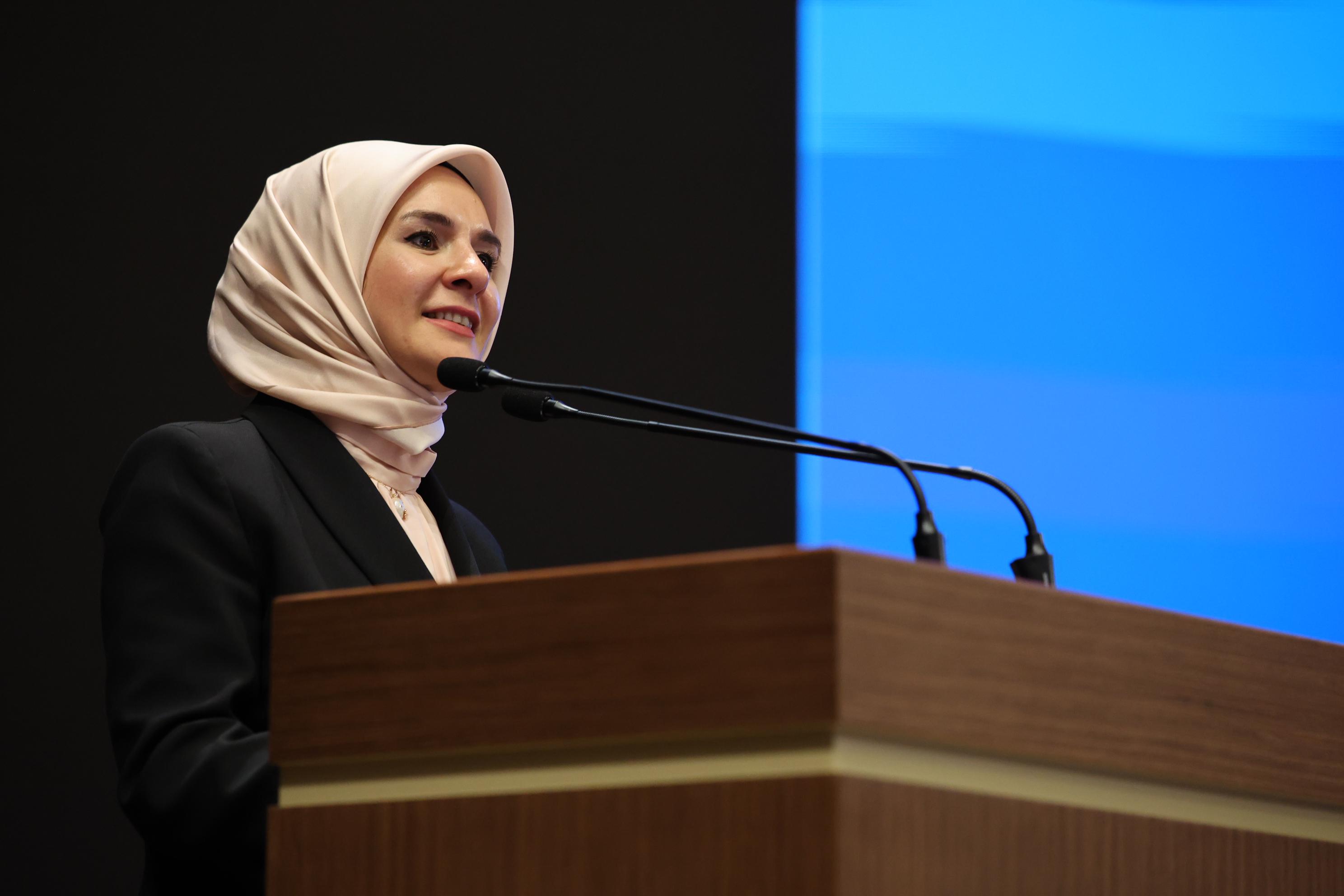 Bakanımız Mahinur Özdemir Göktaş: “Türkiye Aile Destek Programı ödemelerini 9 Ağustos itibarıyla vatandaşlarımızın hesaplarına aktaracağız"