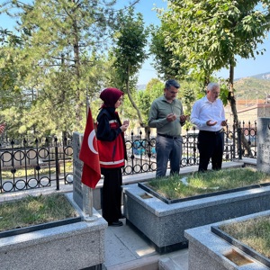 Aziz Şehidimiz Engin Abay’ın Tosya İlçemizde İkamet Eden Kıymetli Ailesi Ziyaret Edildi - fotoğraf 2
