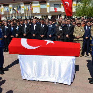Şehit Kadir SEÇGİN Son Yolculuğuna Uğurlandı - fotoğraf 1