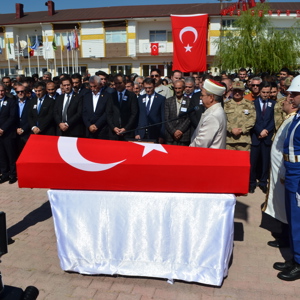 Şehit Kadir SEÇGİN Son Yolculuğuna Uğurlandı - fotoğraf 4