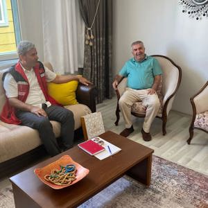 Genç İlçesinde Şehitlerimizin aileleri ve Gazilerimize ziyaret gerçekleştirildi - fotoğraf 2