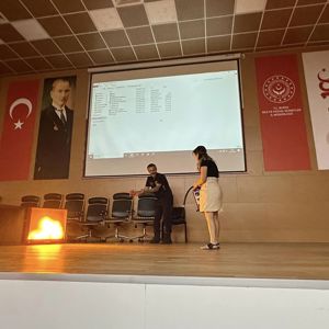 Bursa İtfaiyesi'nden İl Müdürlüğümüze Yangın Söndürme ve Tahliye Eğitimi - fotoğraf 7