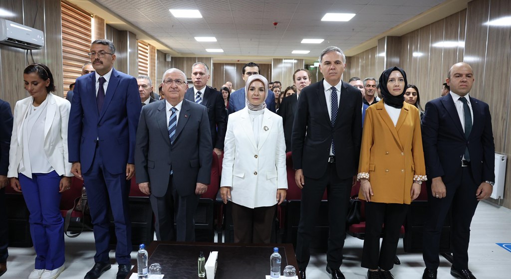 Aile ve Sosyal Hizmetler Bakanımız Göktaş, Hakkari’de Ziyaretlerde Bulundu