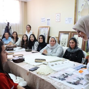 Bakanımız Mahinur Özdemir Göktaş Hakkari'de Aile Destek Merkezi'ni Ziyaret Etti - fotoğraf 6