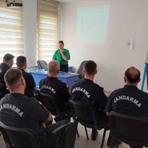 Güçlü Aileler, Güçlü Toplumlar: Aile Eğitim Programı ile Birlikte - fotoğraf 1