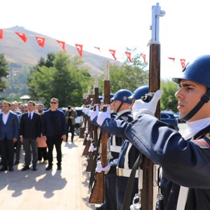 Bitlis'te 30 Ağustos Zafer Bayramı Coşkuyla Kutlandı - fotoğraf 5