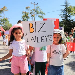  Uyum Haftası Yürüyüşü - fotoğraf 7