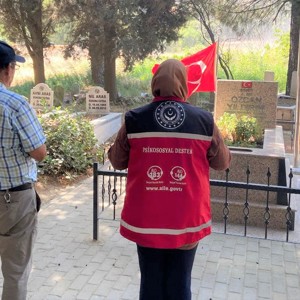 Şehitlerimizi Kabirlerinde Rahmetle Yâd Ettik - fotoğraf 5