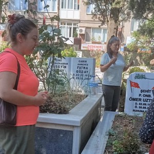Şehitlerimizi Kabirlerinde Rahmetle Yâd Ettik - fotoğraf 4