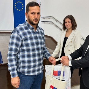 Şartlı Eğitim Yardımından Faydalanan Yabancı Ailelere  ‘Aile İçi İletişim’ Konulu Eğitim Verildi - fotoğraf 3