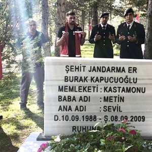 Aziz Şehidimiz Jandarma Er Burak Kapucuoğlu Şehadet Yıldönümünde Dualarla Anıldı - fotoğraf 1