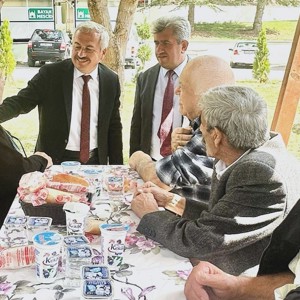 Büyüklerimiz Karaçomak Barajı Mesire Alanında Piknik Etkinliğinde Bir Araya Geldiler - fotoğraf 2