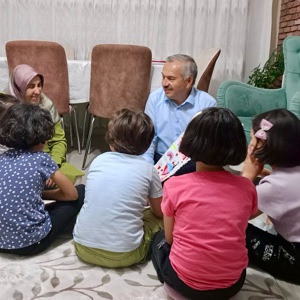 İl Müdürümüz Çocuk Evimizde Emanetlerimiz Olan Çocuklarımızla Bir Araya Geldi - fotoğraf 1