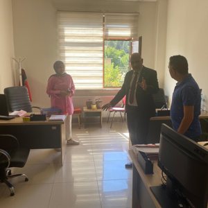 Hizmet kalitesinin artırılması ile yapılan çalışmaların yerinde denetlenmesi ve incelenmesi amacıyla İl Müdürümüz Abdulbari AKSOY tarafından Genç Sosyal Hizmet Merkezi ziyaret edilmiş Kuruluş çalışmaları hakkında bilgi alınmıştır.  - fotoğraf 3