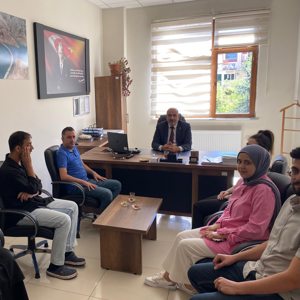 Hizmet kalitesinin artırılması ile yapılan çalışmaların yerinde denetlenmesi ve incelenmesi amacıyla İl Müdürümüz Abdulbari AKSOY tarafından Genç Sosyal Hizmet Merkezi ziyaret edilmiş Kuruluş çalışmaları hakkında bilgi alınmıştır.  - fotoğraf 1