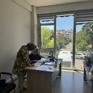 İl Müdürlüğümüze bağlı Şiddet Önleme ve İzleme Merkezi Müdürlüğü habersiz denetim ile incelenmiş, çalışma arkadaşlarımızdan kurumsal hizmetler hakkında bilgi alınmıştır. - fotoğraf 1