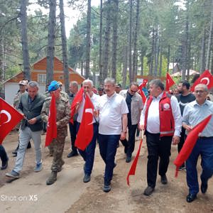 Osmaniye'nin Zorkun Yaylasında, Şehit Yakınları Va Gaziler Zafer Bayramı Coşkusu Yaşadı - fotoğraf 4