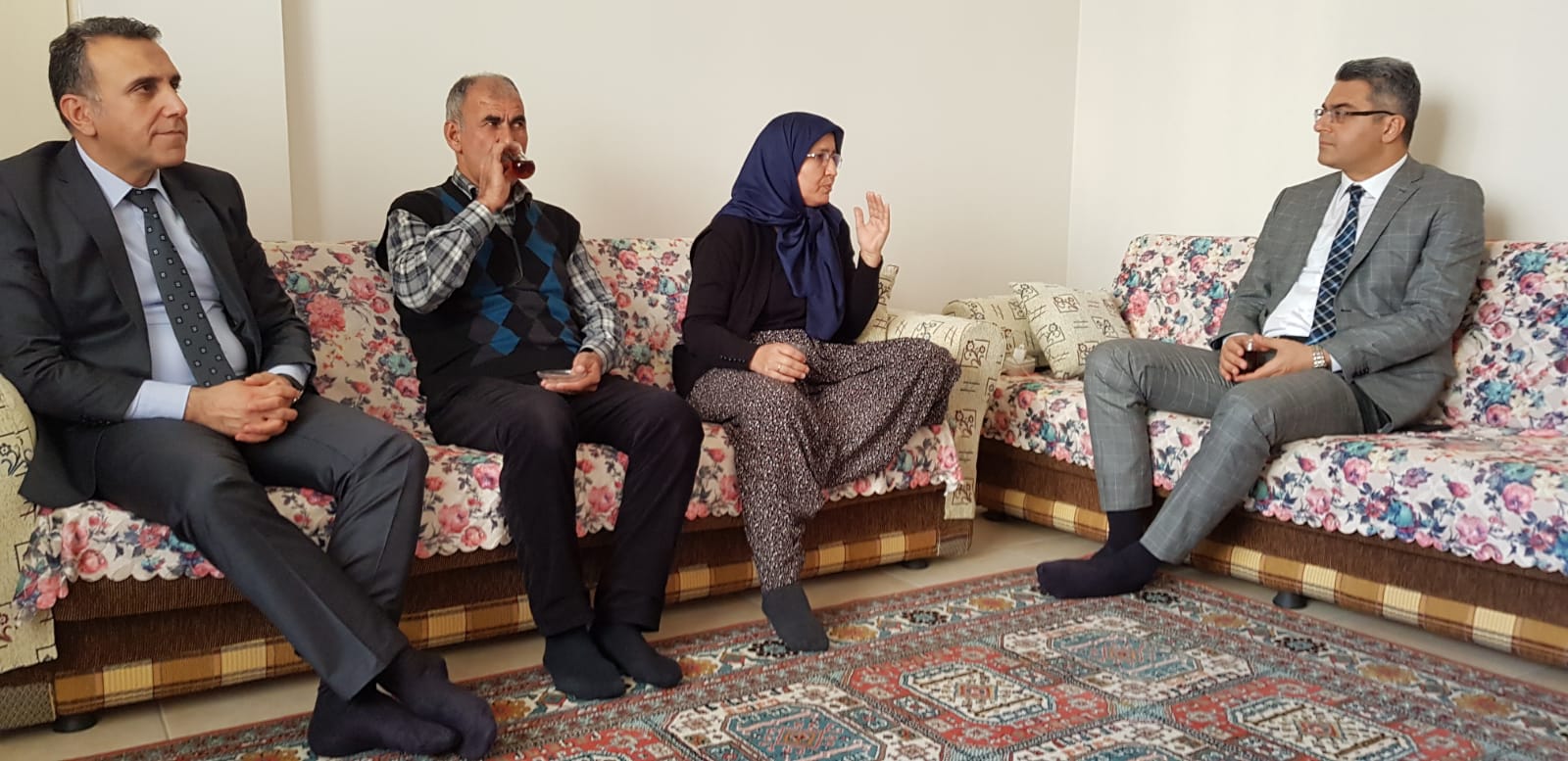 Hac Ziyaretinden Donen Sehit Ailelerini Ziyaret edip Hayir Dualarini Aldik