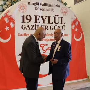 Gazilerimiz ve Şehit Aileleri ile Buluşma Yemeği Düzenlendi. - fotoğraf 12
