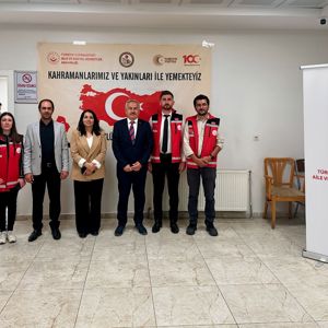 Aziz Şehitlerimizin Kıymetli Aileleri Ve Kahraman Gazilerimiz Onuruna Yemek Programı Düzenlendi - fotoğraf 17