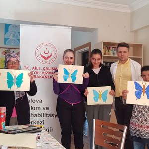 “Adanmış Hayatlara Bir Nefes” Projesi Kapsamında Gündüzlü Bakım Hizmetlerimiz Devam Etmektedir. - fotoğraf 2