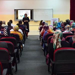 Genç Anadolu Lisesi Velilere Aile Eğitim Programı (Aep) Kapsamında ” Okul Aile İşbirliği” Konulu Seminer Düzenlendi - fotoğraf 2