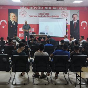 "Rol Model ve Sosyal Sorumluluk" - fotoğraf 1