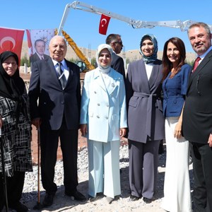 Bakanımız Göktaş, Çocuk Evleri Sitesi'nin temel atma töreni ile 6. Uluslararası Gastro Afyon Turizm ve Lezzet Festivaline katıldı - fotoğraf 9