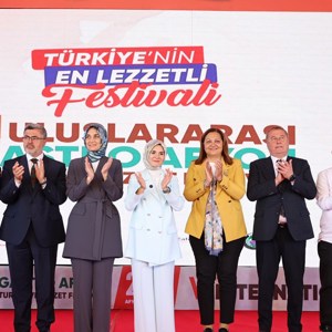 Bakanımız Göktaş, Çocuk Evleri Sitesi'nin temel atma töreni ile 6. Uluslararası Gastro Afyon Turizm ve Lezzet Festivaline katıldı - fotoğraf 12