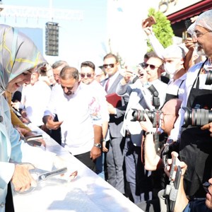 Bakanımız Göktaş, Çocuk Evleri Sitesi'nin temel atma töreni ile 6. Uluslararası Gastro Afyon Turizm ve Lezzet Festivaline katıldı - fotoğraf 18
