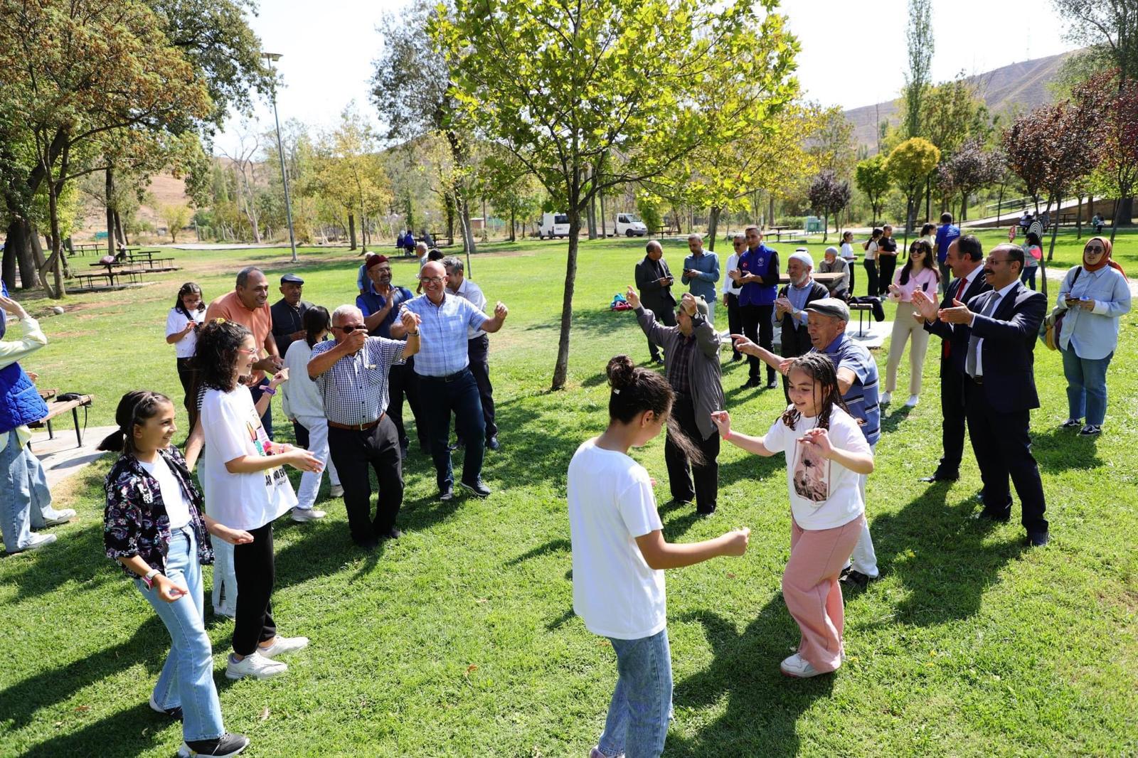 Kuşaktan Kuşağa Öğrenme Etkinliği Düzenlendi. - fotoğraf 3