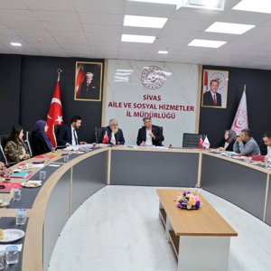 Değerlendirme ve Koordinasyon Toplantısı İl Müdürümüz Özgür Kırmızıtaş Başkanlığında Gerçekleştirildi - fotoğraf 1