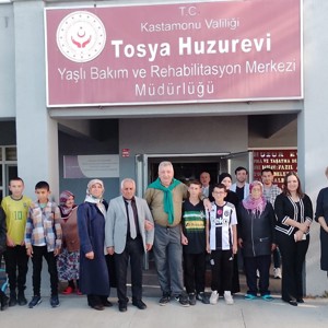 Öğrencilerimiz Tosya Huzurevimizde Kıymetli Büyüklerimizle Bir Araya Geldiler - fotoğraf 10