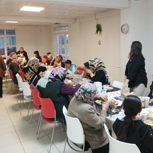SED Hizmetimizden Yararlanan Ailelerimiz ve Kıymetli Çocuklarımız Tosya Huzurevimizde Büyüklerimizle Bir Araya  Geldiler - fotoğraf 2