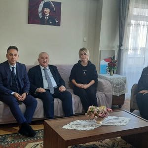VALİ YARDIMCISI TURGUT SUBAŞI ÇOCUK EVLERİNİ ZİYARET ETTİ. - fotoğraf 2
