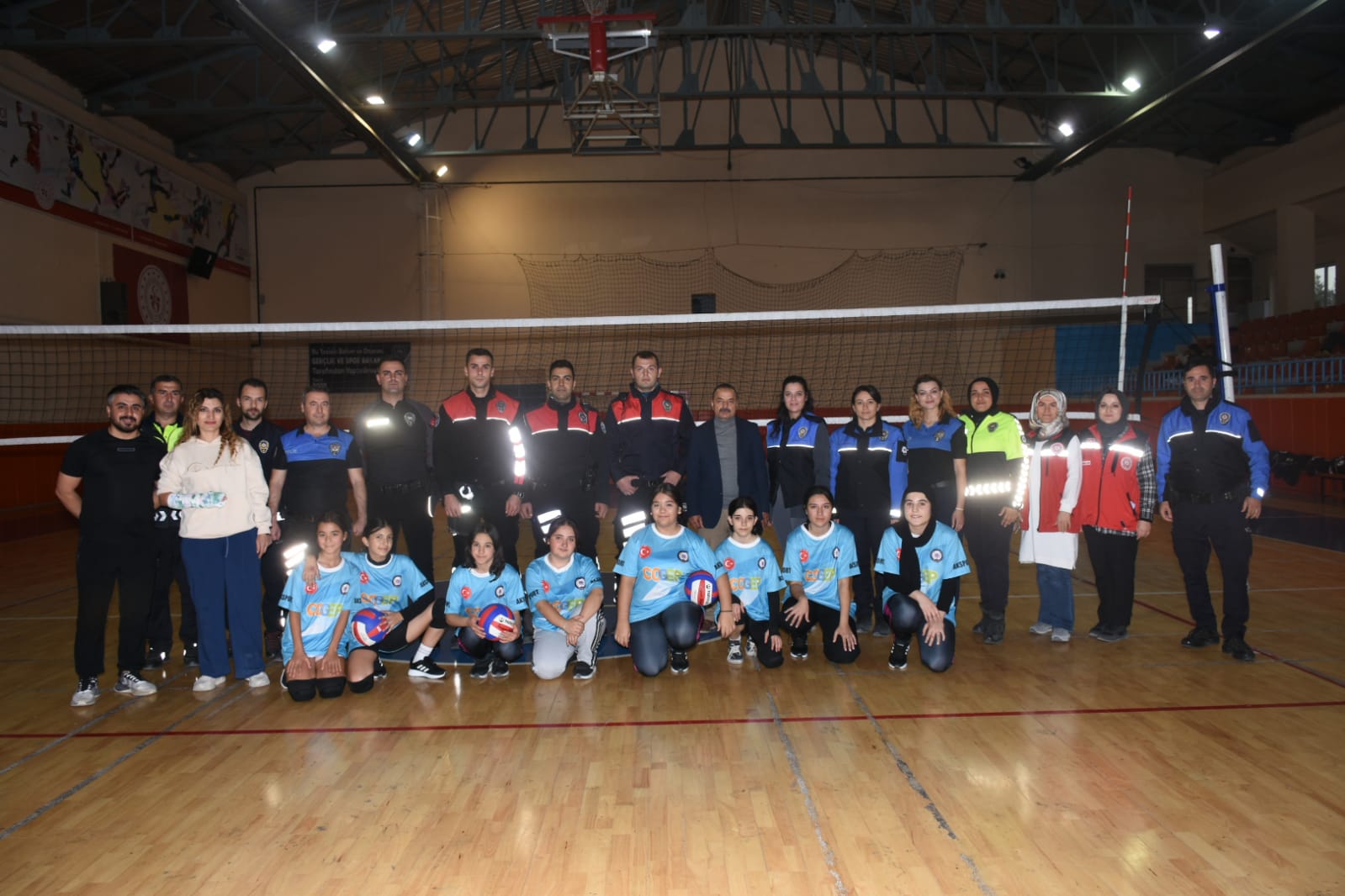 Çocuk ve Gençler Sosyal Koruma Projesi kapsamında Voleybol Maçı Etkinliği Yapıldı.