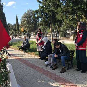 Şehitlerimizin Hatırası, Bizim En Değerli Mirasımızdır - fotoğraf 1