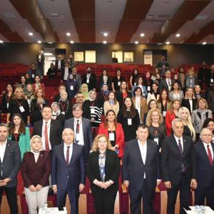 Türkiye’de Çocuk Olmak - fotoğraf 2