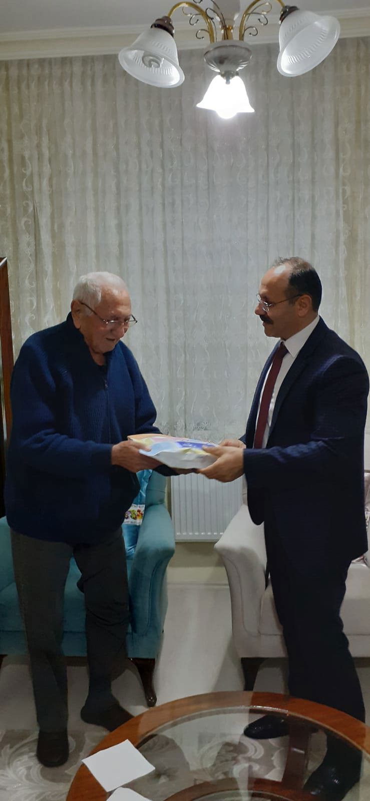 İl Müdürümüz Sn. Nurettin Ulaş'tan 24 Kasım Öğretmenler Günü'nde Anlamlı Ziyaret! - fotoğraf 3