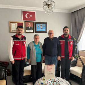 Şehitlik, Bu Milletin Kutsal Payesi; Gazilik, Onur Nişanesidir - fotoğraf 1